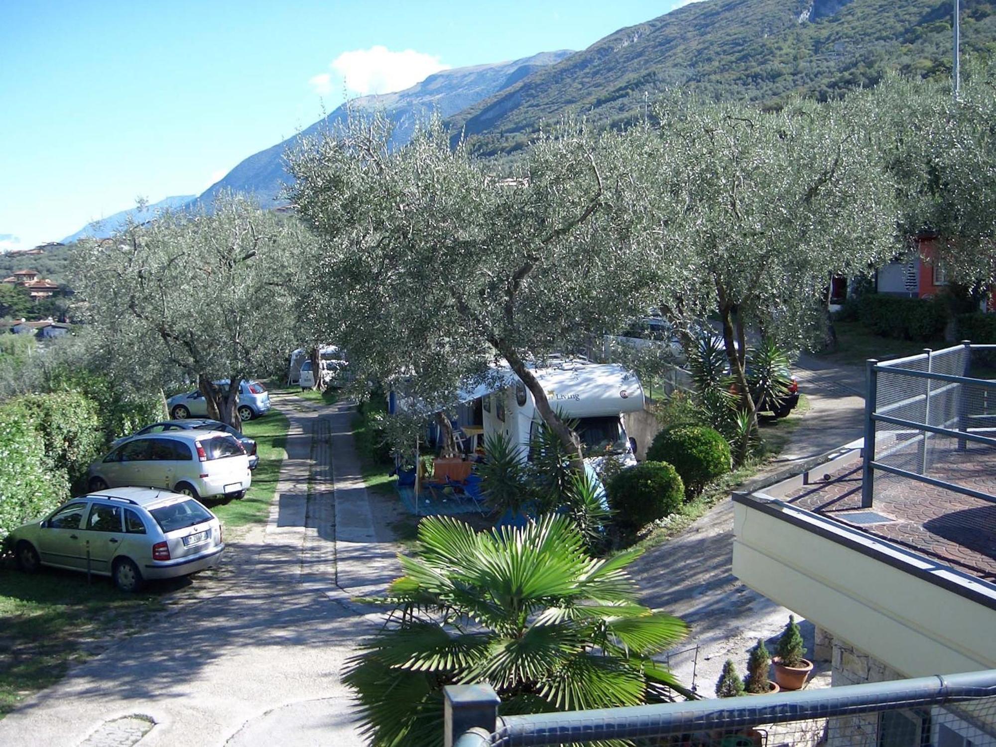 Aquacamp Hotel Brenzone sul Garda Luaran gambar