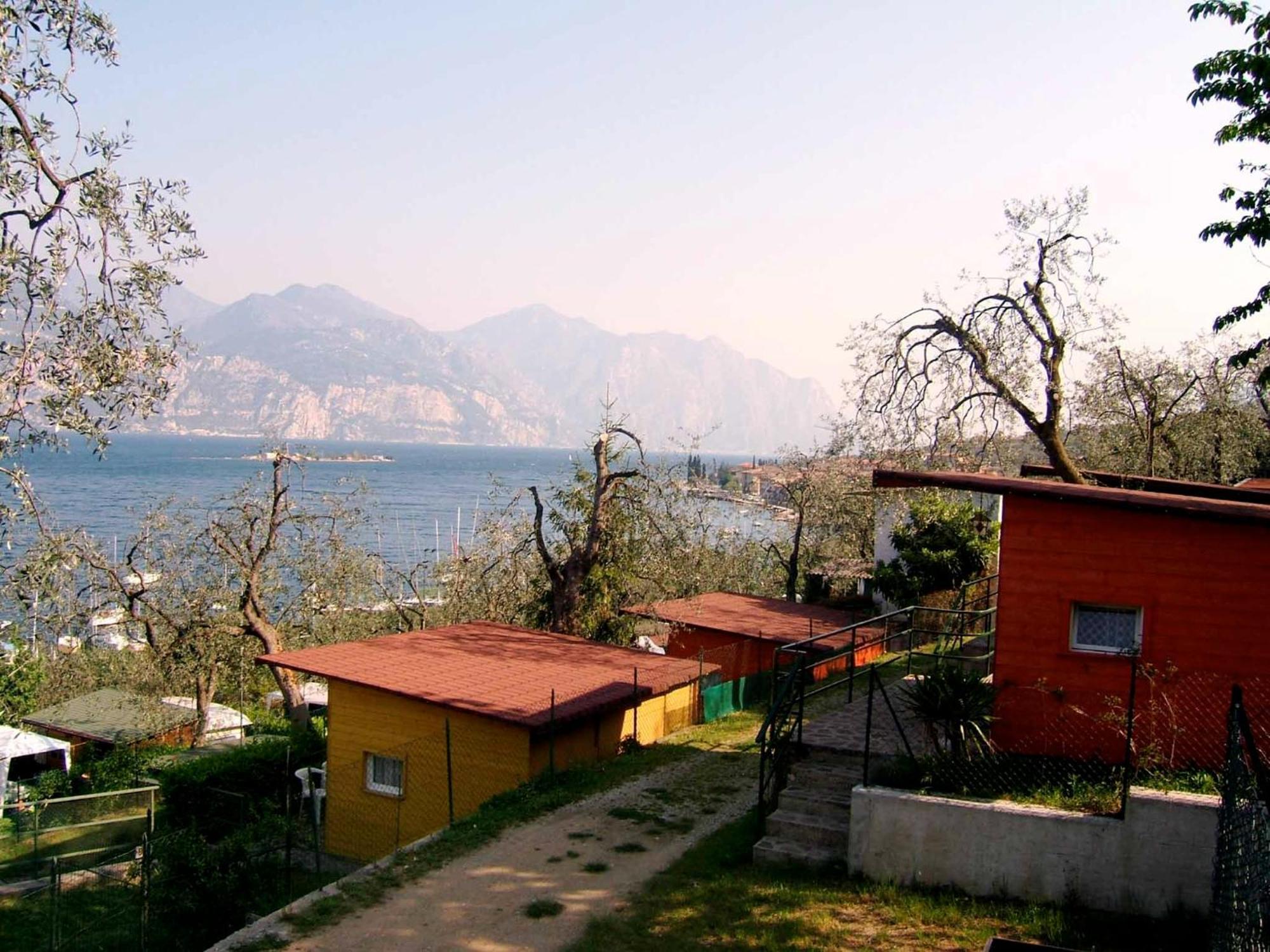 Aquacamp Hotel Brenzone sul Garda Luaran gambar