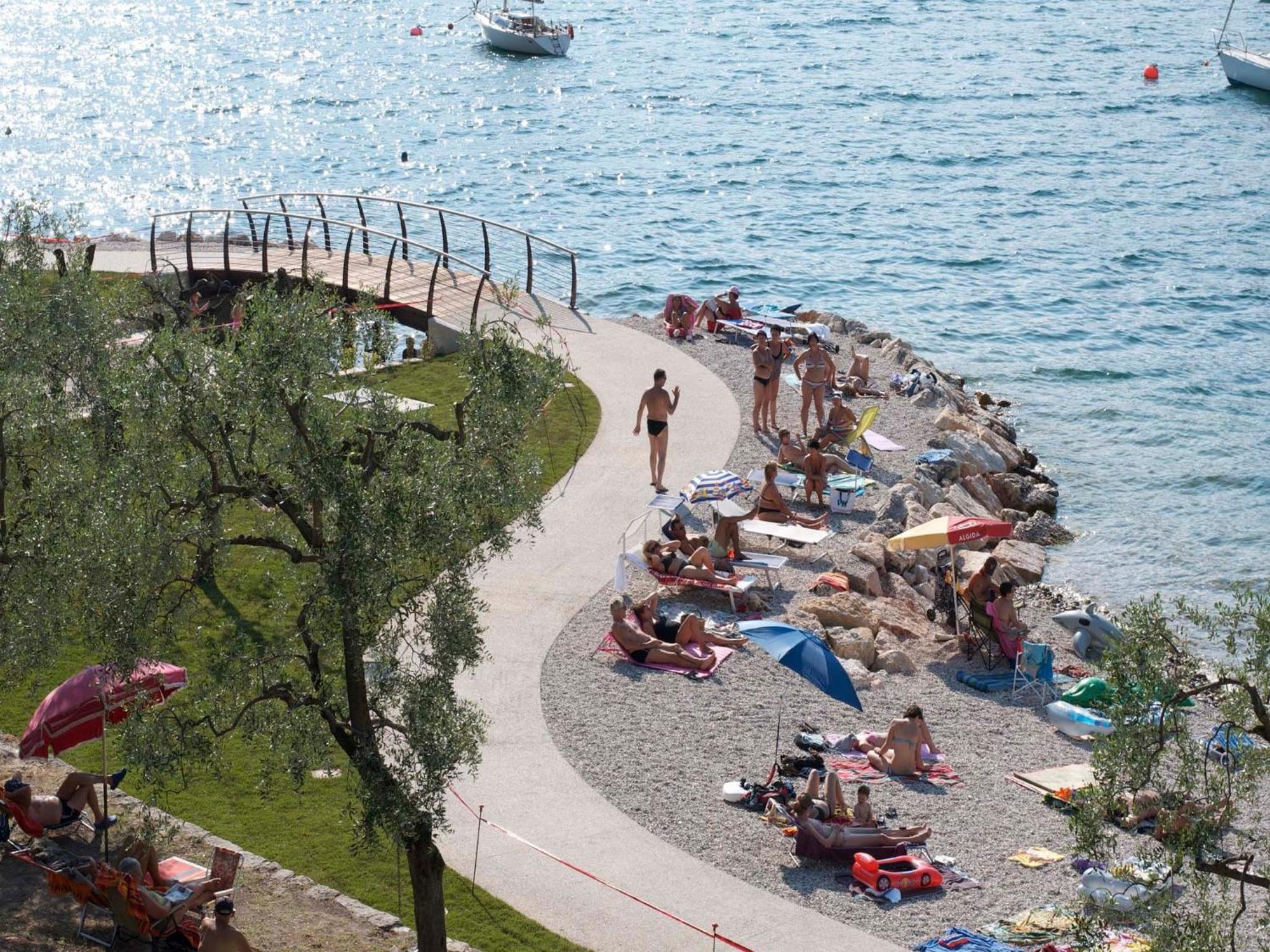 Aquacamp Hotel Brenzone sul Garda Luaran gambar